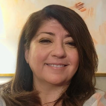 claudia womens health coach inspired.jpg