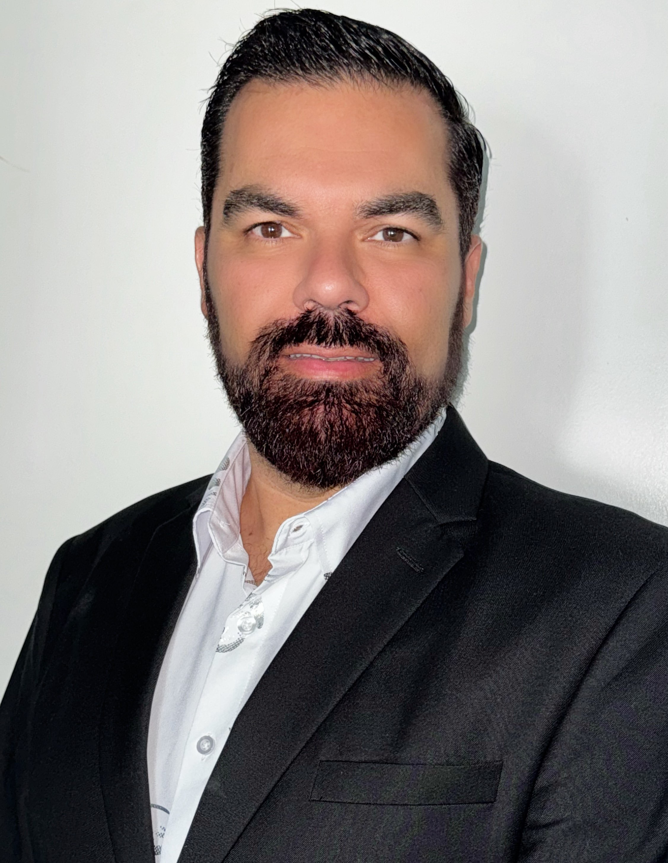 headshot Wilson Rodrigues.jpg