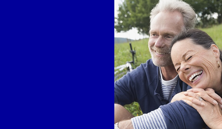 GISeniorCouplerelaxing681885773.jpg