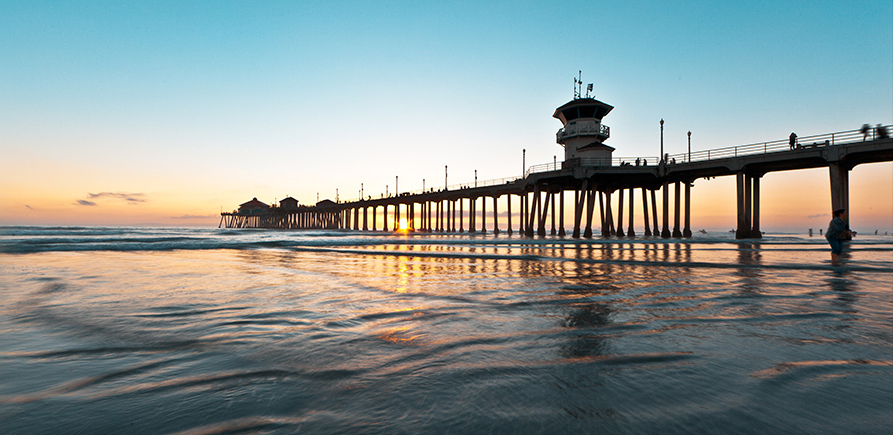 OrangeCounty_WEB_1440px_610px_FadetoColors_Blur.jpg